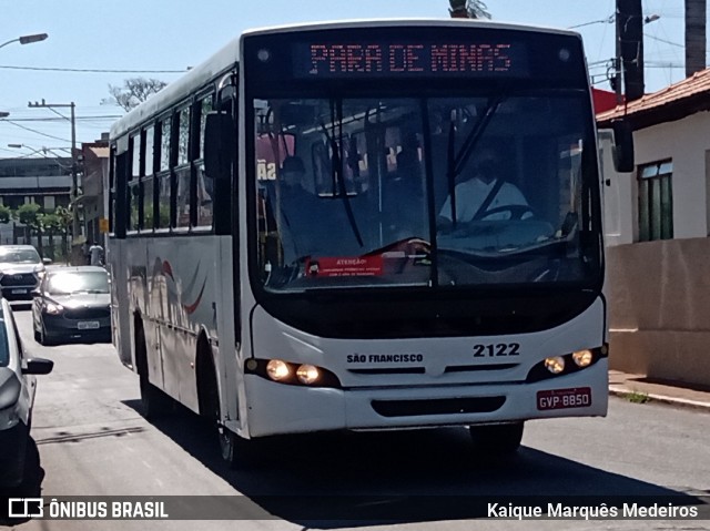 São Francisco 2122 na cidade de Pará de Minas, Minas Gerais, Brasil, por Kaique Marquês Medeiros . Número da foto: #9219695.