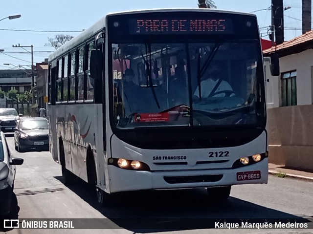 São Francisco 2122 na cidade de Pará de Minas, Minas Gerais, Brasil, por Kaique Marquês Medeiros . ID da foto: 9219695.