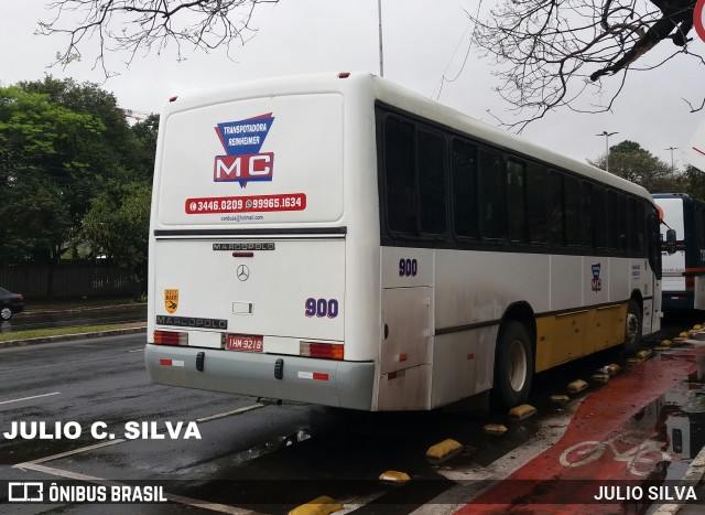 MC Fretamento e Turismo 900 na cidade de Porto Alegre, Rio Grande do Sul, Brasil, por JULIO SILVA. Número da foto: #9139833.