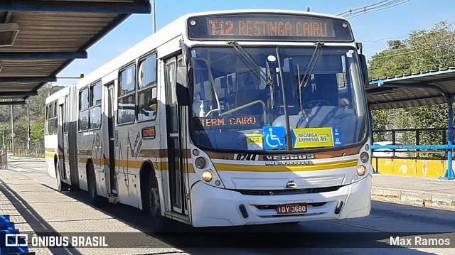 Companhia Carris Porto-Alegrense 0744 na cidade de Porto Alegre, Rio Grande do Sul, Brasil, por Max Ramos. Número da foto: #9140282.