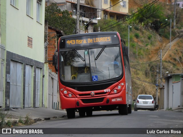 TUSMIL - Transporte Urbano São Miguel 555 na cidade de Juiz de Fora, Minas Gerais, Brasil, por Luiz Carlos Rosa. ID da foto: 9220683.