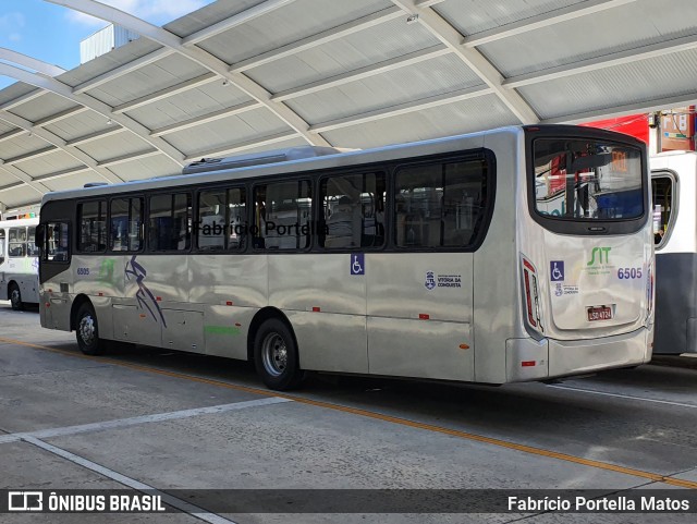Viação Rosa Vitória da Conquista 6505 na cidade de Vitória da Conquista, Bahia, Brasil, por Fabrício Portella Matos. Número da foto: #9220123.