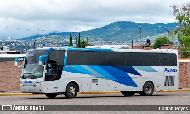 Pegasso 5030 na cidade de Morelia, Michoacán, México, por Fabián Reyes. ID da foto: 9223995.