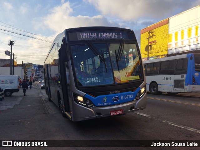 Transwolff Transportes e Turismo 6 6793 na cidade de São Paulo, São Paulo, Brasil, por Jackson Sousa Leite. ID da foto: 9151158.