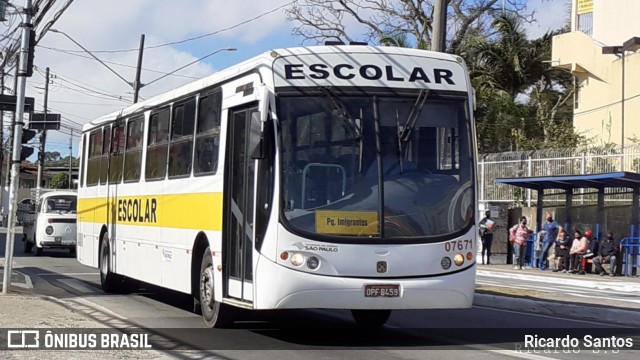 Auto Viação ABC - Escolar 07671 na cidade de São Bernardo do Campo, São Paulo, Brasil, por Ricardo Santos. Número da foto: #9155207.