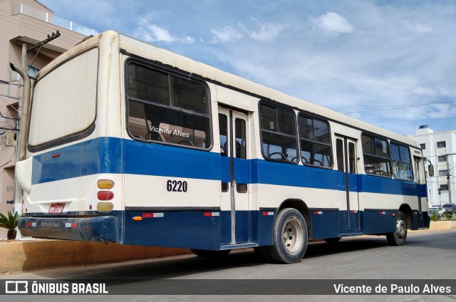 Fogos Planalto 6220 na cidade de Santo Antônio do Monte, Minas Gerais, Brasil, por Vicente de Paulo Alves. ID da foto: 9154940.