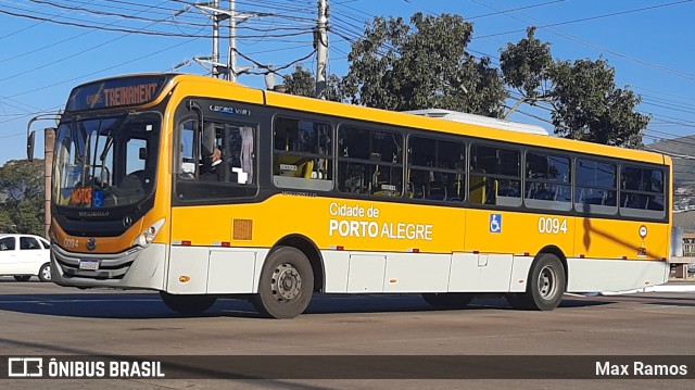 Companhia Carris Porto-Alegrense 0094 na cidade de Porto Alegre, Rio Grande do Sul, Brasil, por Max Ramos. ID da foto: 9157089.