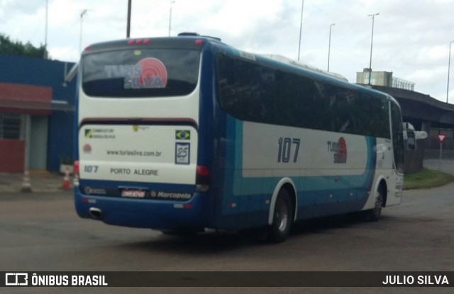 Turis Silva 107 na cidade de Porto Alegre, Rio Grande do Sul, Brasil, por JULIO SILVA. Número da foto: #9158074.