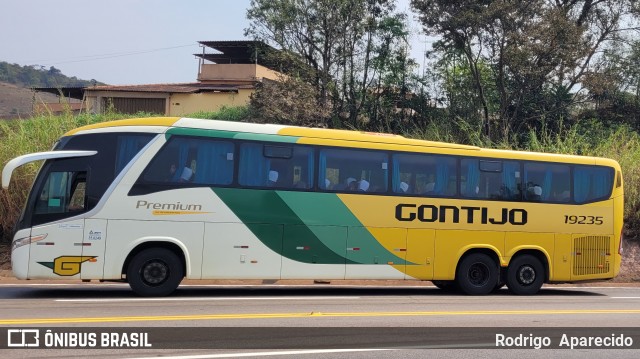 Empresa Gontijo de Transportes 19235 na cidade de Conselheiro Lafaiete, Minas Gerais, Brasil, por Rodrigo  Aparecido. Número da foto: #9260269.