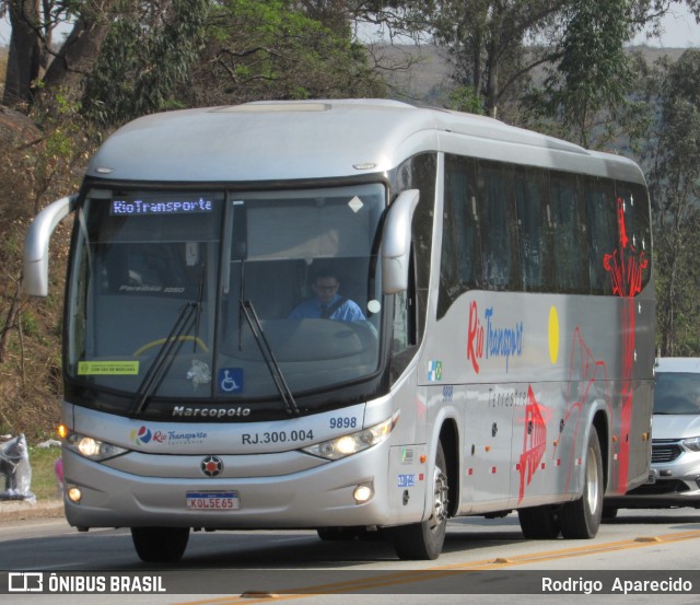 Rio Transportes e Turismo 9898 na cidade de Conselheiro Lafaiete, Minas Gerais, Brasil, por Rodrigo  Aparecido. ID da foto: 9263679.