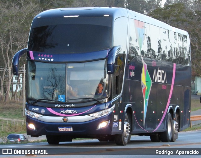 Nova América Turismo 2200 na cidade de Conselheiro Lafaiete, Minas Gerais, Brasil, por Rodrigo  Aparecido. Número da foto: #9263810.