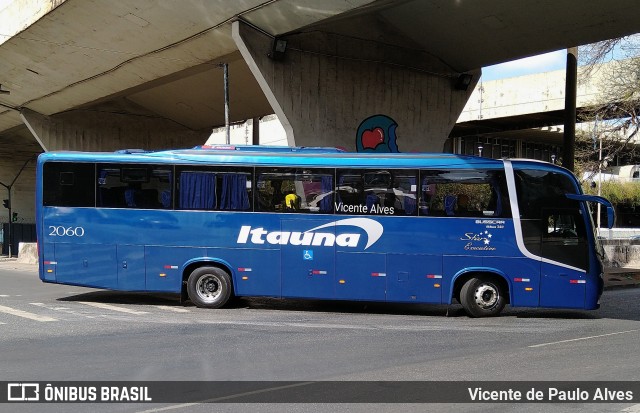 Viação Itaúna 2060 na cidade de Belo Horizonte, Minas Gerais, Brasil, por Vicente de Paulo Alves. Número da foto: #9268329.