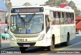 Expresso Azul 17083 na cidade de Curitiba, Paraná, Brasil, por Alessandro Fracaro Chibior. Número da foto: #:id.