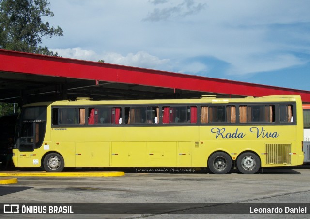 Roda Viva 5875 na cidade de Queluz, São Paulo, Brasil, por Leonardo Daniel. ID da foto: 9277211.