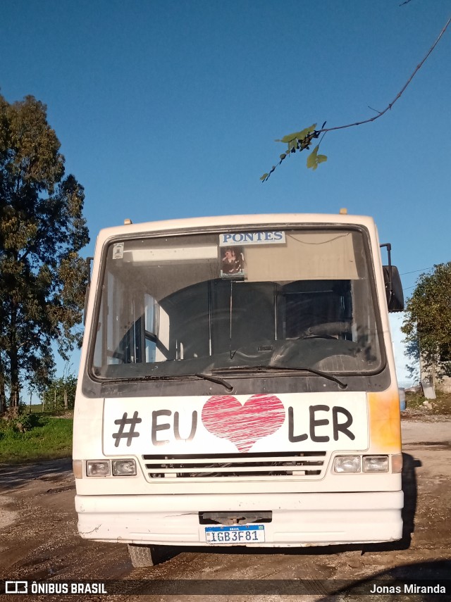 Ônibus Particulares #EUAMOLER na cidade de Caçapava do Sul, Rio Grande do Sul, Brasil, por Jonas Miranda. Número da foto: #9277163.
