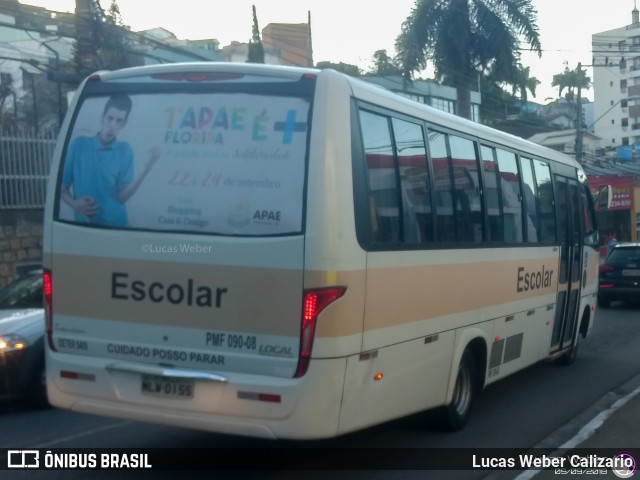 Escolares MLW0155 na cidade de Florianópolis, Santa Catarina, Brasil, por Lucas Weber Calizario. ID da foto: 9276452.