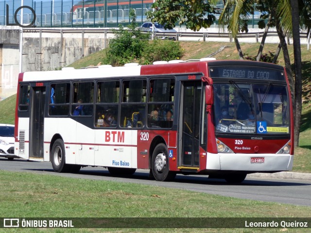 BTM - Bahia Transportes Metropolitanos 320 na cidade de Salvador, Bahia, Brasil, por Leonardo Queiroz. Número da foto: #9281043.