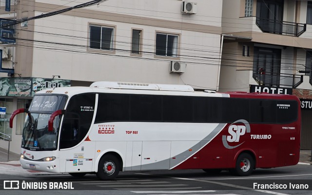 SP Turismo 618 na cidade de Balneário Camboriú, Santa Catarina, Brasil, por Francisco Ivano. Número da foto: #9285259.