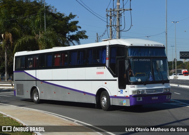 Ônibus Particulares 1206 na cidade de São Paulo, São Paulo, Brasil, por Luiz Otavio Matheus da Silva. Número da foto: #9286518.