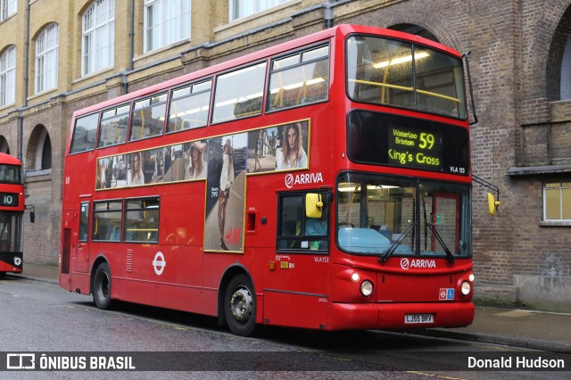 Arriva VLA153 na cidade de London, Greater London, Inglaterra, por Donald Hudson. Número da foto: #9286074.