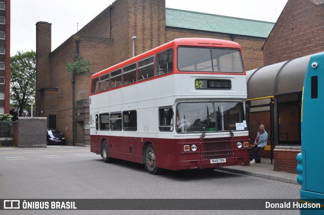GHA Coaches  na cidade de Chester, Cheshire, Inglaterra, por Donald Hudson. Número da foto: #9229656.