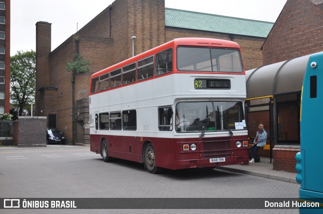 GHA Coaches  na cidade de Chester, Cheshire, Inglaterra, por Donald Hudson. ID da foto: 9229656.