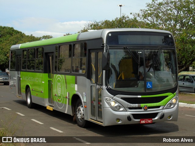 Viação Garcia 7529 na cidade de Paranavaí, Paraná, Brasil, por Robson Alves. Número da foto: #9294025.