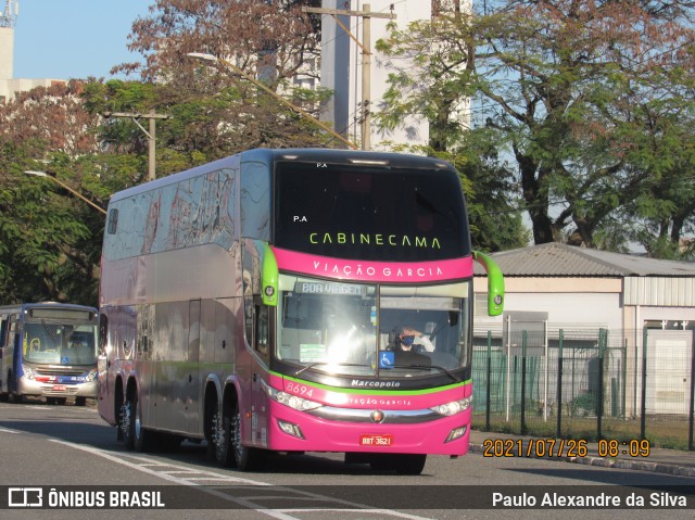 Viação Garcia 8694 na cidade de São José dos Campos, São Paulo, Brasil, por Paulo Alexandre da Silva. ID da foto: 9293555.