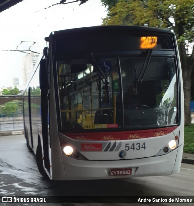 Metra - Sistema Metropolitano de Transporte 5434 na cidade de Santo André, São Paulo, Brasil, por Andre Santos de Moraes. ID da foto: 9297833.