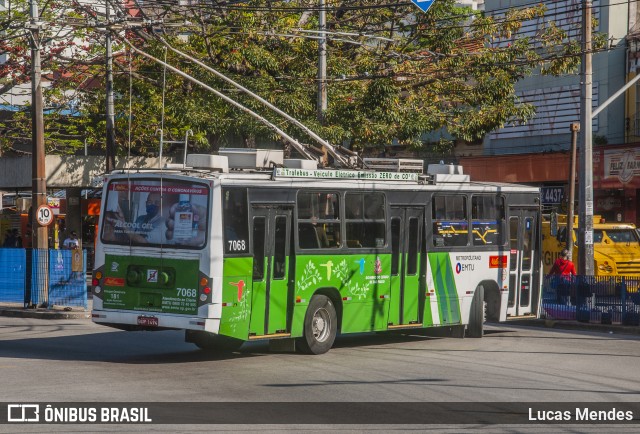 Metra - Sistema Metropolitano de Transporte 7068 na cidade de São Paulo, São Paulo, Brasil, por Lucas Mendes. ID da foto: 9301535.