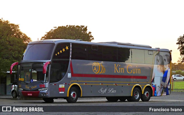 Kin-Guin Turismo e Transporte 1018 na cidade de Assis, São Paulo, Brasil, por Francisco Ivano. ID da foto: 9301123.