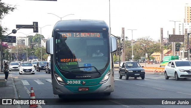 Expresso Luziense > Territorial Com. Part. e Empreendimentos 30382 na cidade de Belo Horizonte, Minas Gerais, Brasil, por Edmar Junio. ID da foto: 9303605.