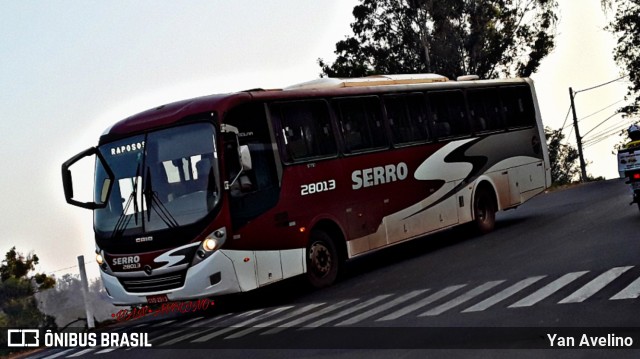 Viação Serro 28013 na cidade de Raposos, Minas Gerais, Brasil, por Yan Avelino. ID da foto: 9302460.