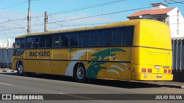 Machado 908 na cidade de Canoas, Rio Grande do Sul, Brasil, por JULIO SILVA. ID da foto: 9303895.