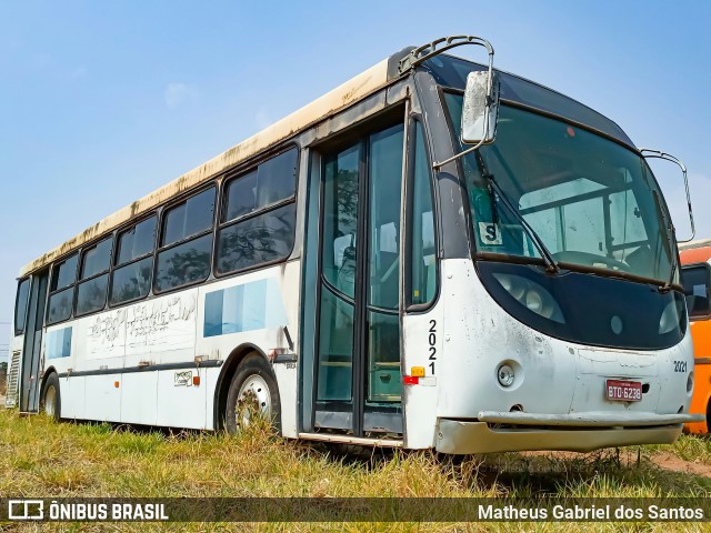 Sucata e Desmanches 2021 na cidade de Valinhos, São Paulo, Brasil, por Matheus Gabriel dos Santos. Número da foto: #9310351.