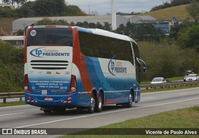 Turismo Presidente 2016 na cidade de Santa Isabel, São Paulo, Brasil, por Vicente de Paulo Alves. ID da foto: 9309686.