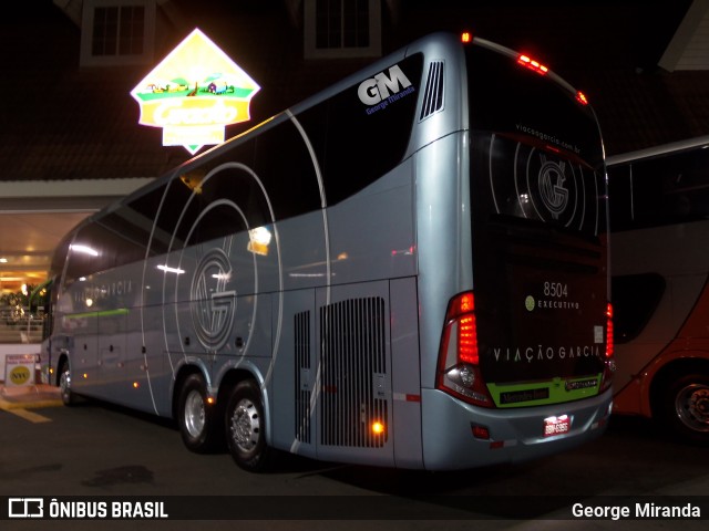 Viação Garcia 8504 na cidade de Pardinho, São Paulo, Brasil, por George Miranda. Número da foto: #9309929.