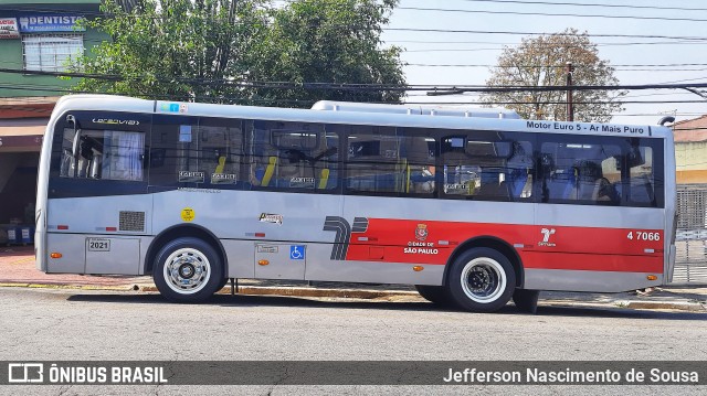 Pêssego Transportes 4 7066 na cidade de São Paulo, São Paulo, Brasil, por Jefferson Nascimento. Número da foto: #9315639.