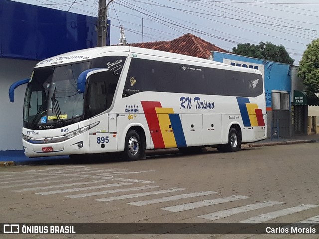 Empresa de Turismo Rio Negro 895 na cidade de Presidente Venceslau, São Paulo, Brasil, por Carlos Morais. Número da foto: #9315430.