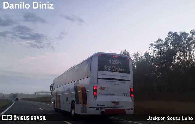 Empresa de Turismo Rio Negro 1265 na cidade de São Paulo, São Paulo, Brasil, por Jackson Sousa Leite. ID da foto: 9317368.