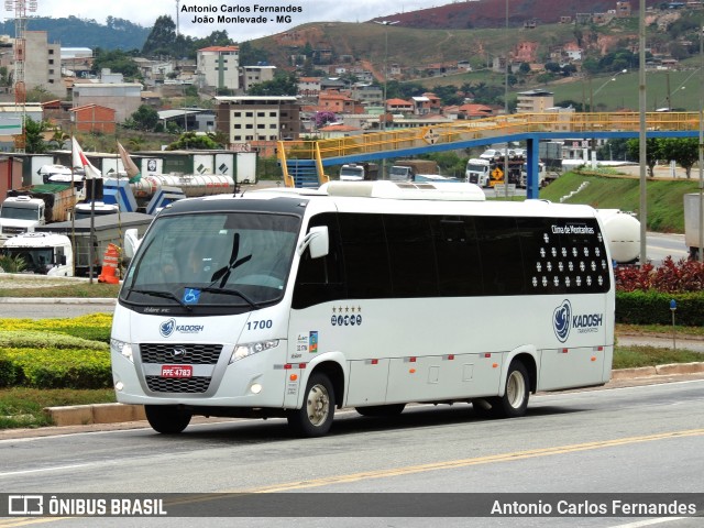 Kadosh Transportes 1700 na cidade de João Monlevade, Minas Gerais, Brasil, por Antonio Carlos Fernandes. Número da foto: #9316760.