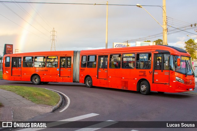 Auto Viação Redentor HE607 na cidade de Curitiba, Paraná, Brasil, por Lucas Sousa. ID da foto: 9234139.