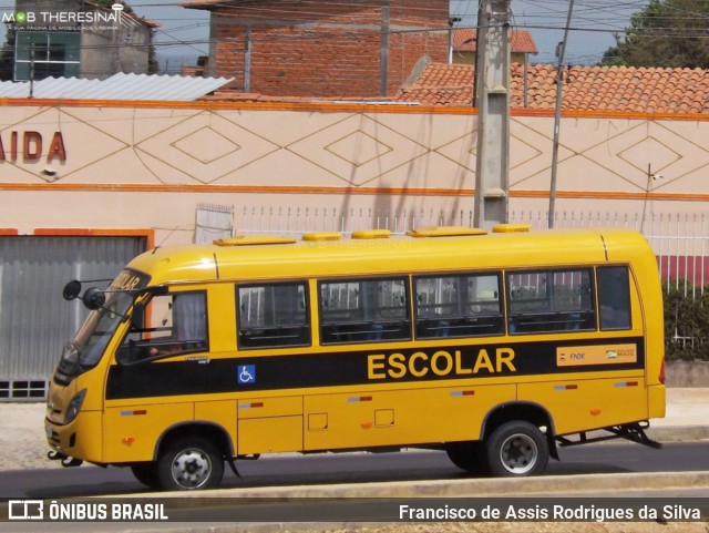 Governo do Estado do Piauí Escolar na cidade de Teresina, Piauí, Brasil, por Francisco de Assis Rodrigues da Silva. ID da foto: 9233112.