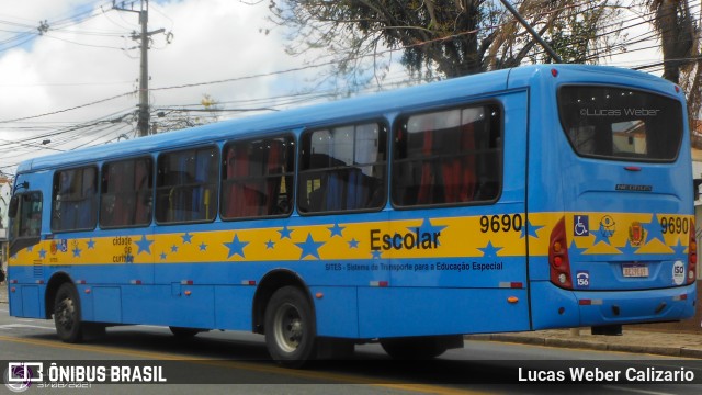 Trans Isaak Turismo 9690 na cidade de Curitiba, Paraná, Brasil, por Lucas Weber Calizario. Número da foto: #9233681.
