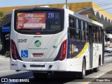 Viação Elite 2317 na cidade de Volta Redonda, Rio de Janeiro, Brasil, por Roger Silva. Número da foto: #:id.