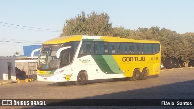 Empresa Gontijo de Transportes 18445 na cidade de Vitória da Conquista, Bahia, Brasil, por Flávio  Santos. ID da foto: 9321463.