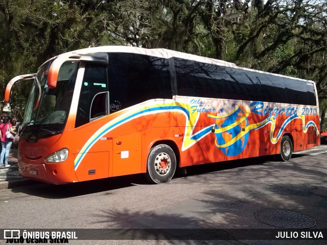 Rizzatti Turismo 2070 na cidade de Porto Alegre, Rio Grande do Sul, Brasil, por JULIO SILVA. Número da foto: #9237810.