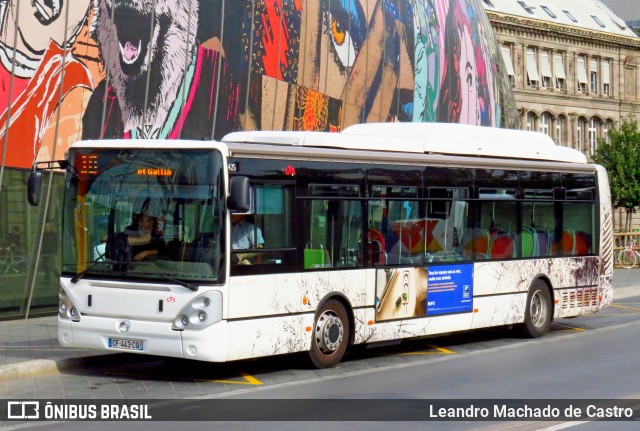 CTS - Compagnie des Transports des Strasbourgeois 425 na cidade de Strasbourg, Bas-Rhin, Alsace-Champagne-Ardenne-Lorraine, França, por Leandro Machado de Castro. Número da foto: #9247624.