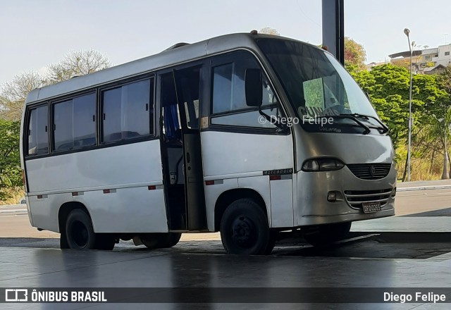 Ônibus Particulares  na cidade de Formiga, Minas Gerais, Brasil, por Diego Felipe. Número da foto: #9248412.