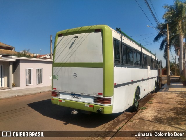 Ônibus Particulares 043 na cidade de Santo Antônio de Posse, São Paulo, Brasil, por Jônatas  Colombo Boer. Número da foto: #9248468.